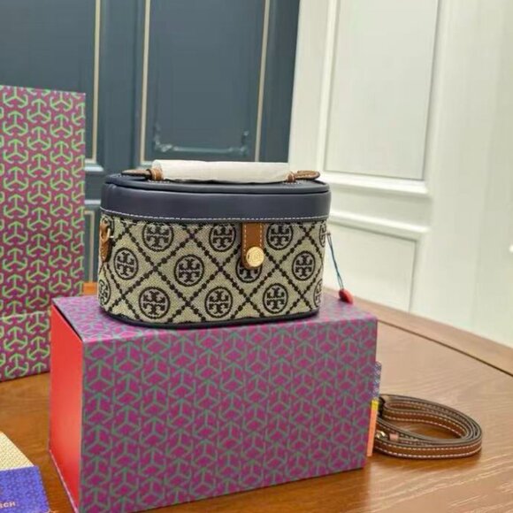 Tory Burch old flower makeup bag - Picture 2 of 8